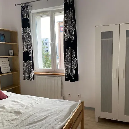 Apartmán 2- Pokojowe Mieszkanie 3 Km Od Plazy